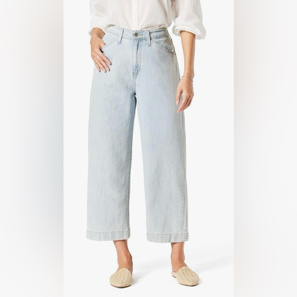 Levi Strauss Signature Gold Women's Heritage High-Rise Loose Crop Stylized Jeans